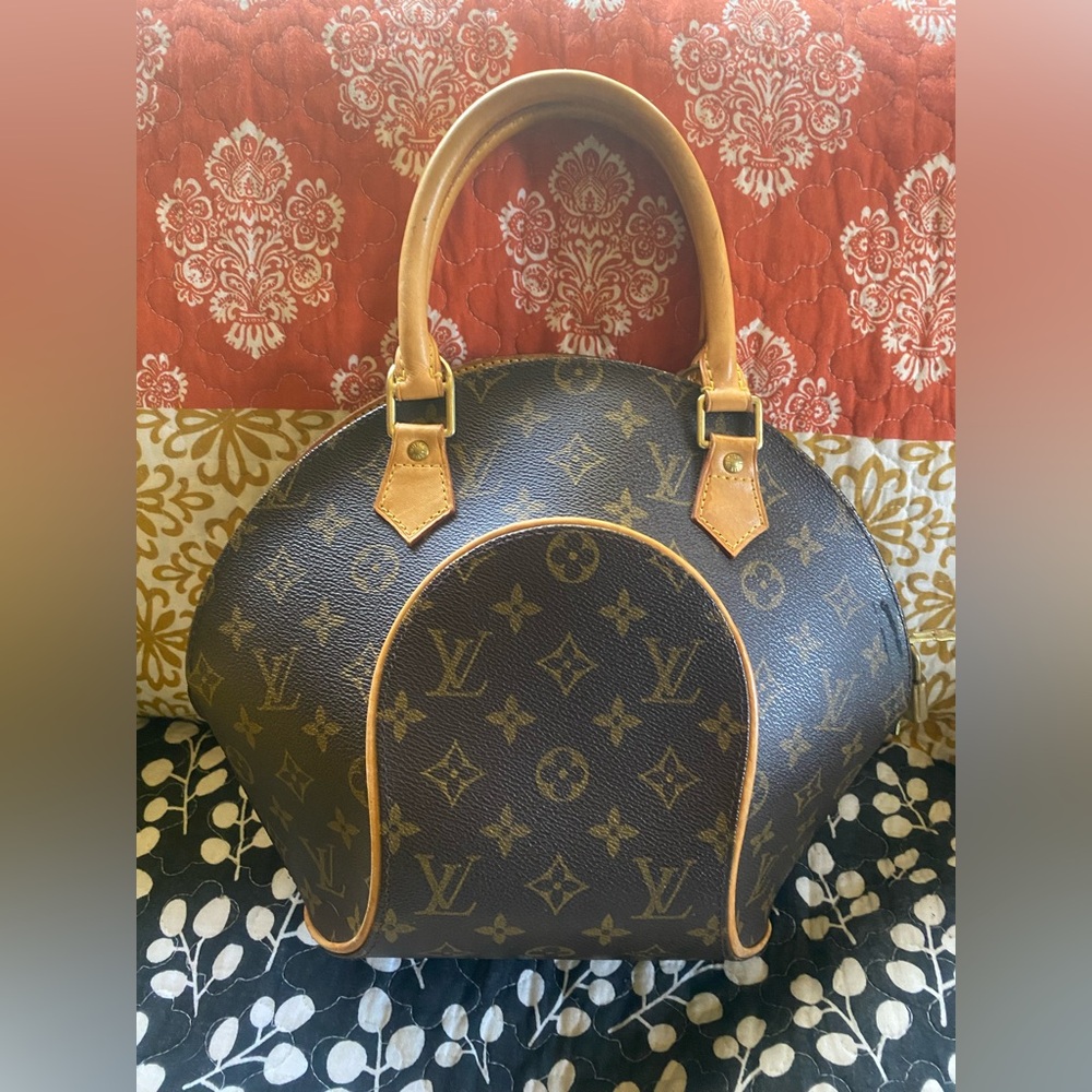 Vintage Louis Vuitton Monogram Ellipse Satchel with Tan Trim - Medium